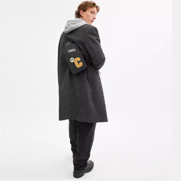 New with Tag Coach Sullivan Pack In Signature Canvas With Patches Mens Backpack - Picture 12 of 12